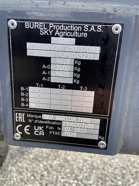 Sky Agriculture DESTOCKAGE : DIRECTZAAIMACHINE EASY DRILL W4020 FERTISEM HD PRO 1 E DRIVE PREMIUM