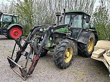 John Deere 2850