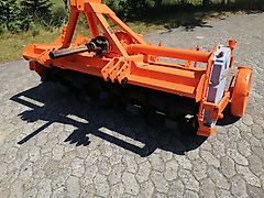 Kongskilde Howard Howard Modell Type HB-205-540T Bodenfräse 205 cm Arbeitsbreite mit 400 mm großen Stützrädern Fräßmesser 100% 48 Stück Schaltgetriebe ohne Kettenkasten zur Rotorwelle über Zahnradantrieb