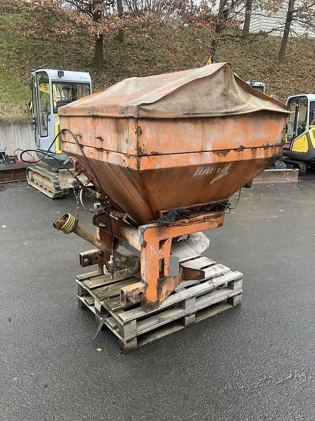 Rauch SA 601 mit 200L Aufsatz