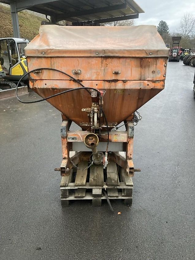 Rauch SA 601 mit 200L Aufsatz