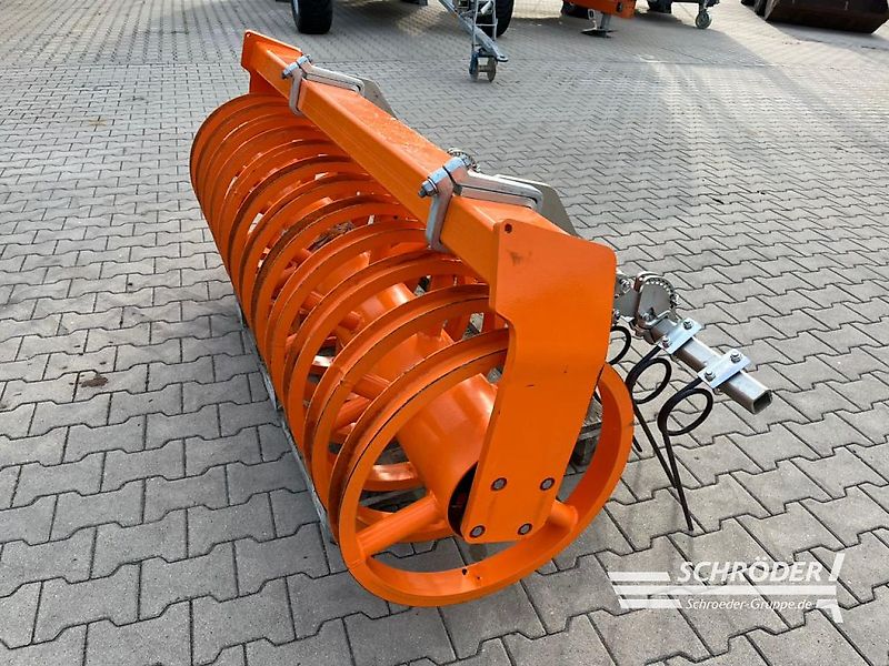 Amazone 2X U-PROFILWALZE UW 2001-580