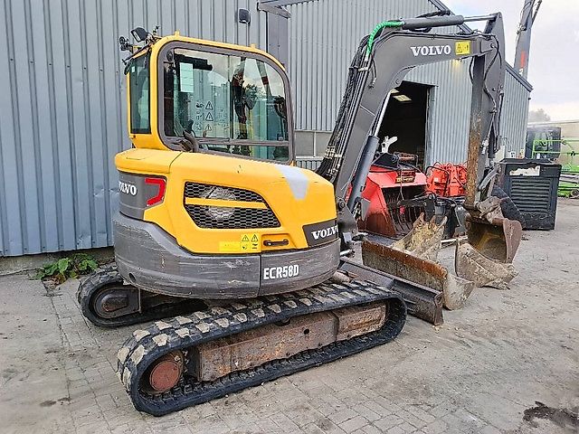 Volvo ECR 58 D rups graafmachine tracked excavator bagge
