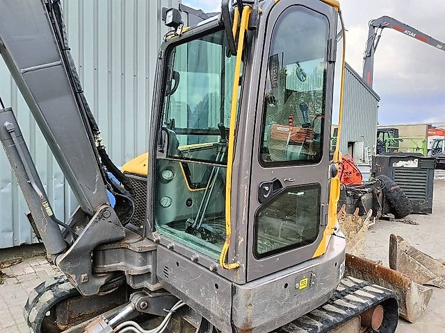 Volvo ECR 58 D rups graafmachine tracked excavator bagge