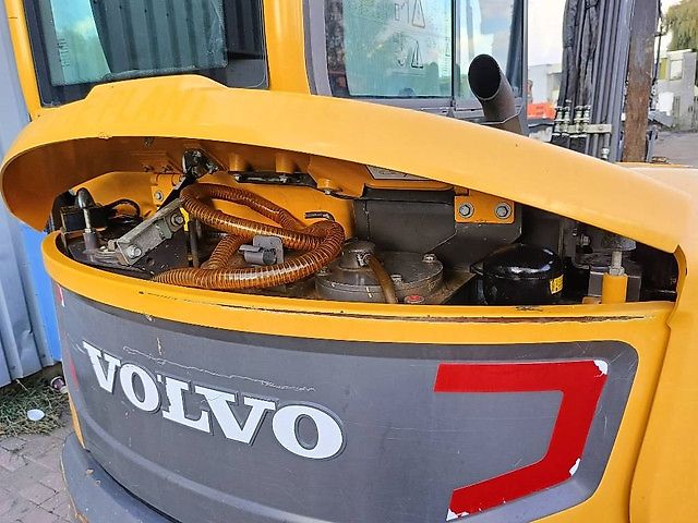 Volvo ECR 58 D rups graafmachine tracked excavator bagge