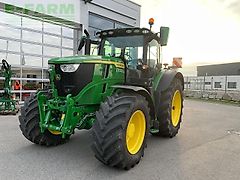 John Deere 6R 215