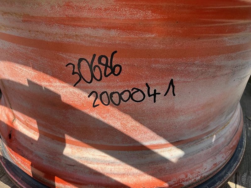 Claas 2 Claas Felgen TW20BX38