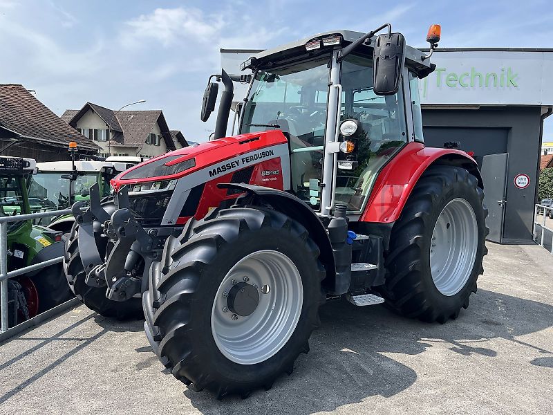 Massey Ferguson 5S.145 Dyna6 Exclusive