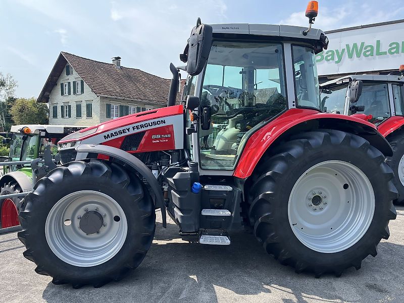 Massey Ferguson 5S.145 Dyna6 Exclusive