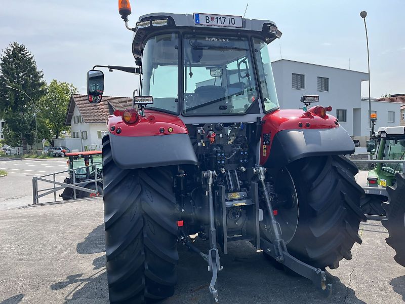 Massey Ferguson 5S.145 Dyna6 Exclusive