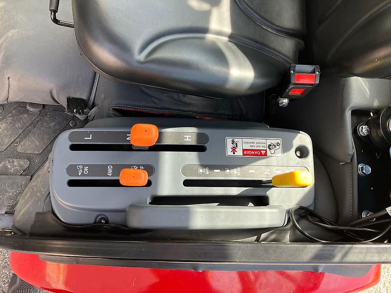 TYM TS 255 NH Kabine