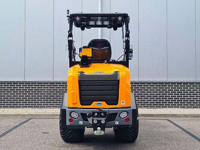 Giant G2700 X-TRA HD+ KNIKLADER STAGE V