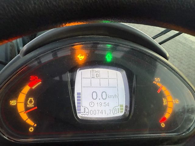 Giant G5000 X-TRA shovel