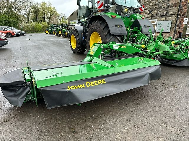 John Deere R950R