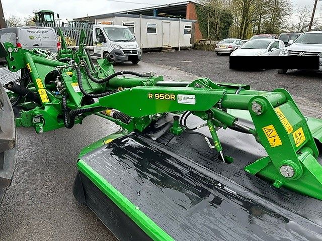 John Deere R950R