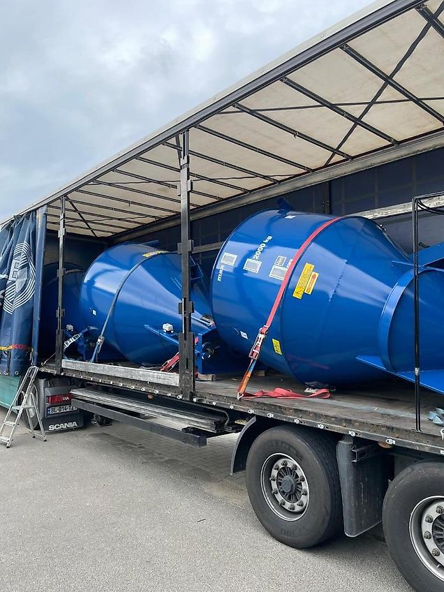 Dozamech Getreidemischanlage / Feed mixer / Melangeuse de fourrage / Miscelatore di mangime / Кормосмеситель / Mieszalnik H-033/2 1000 kg