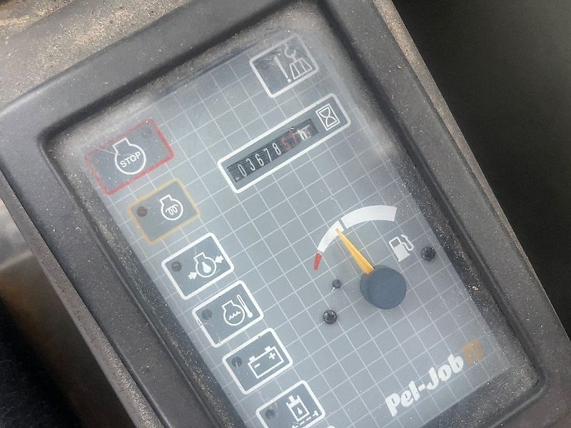 Volvo Pel-Job 265 / Marginaaliverollinen