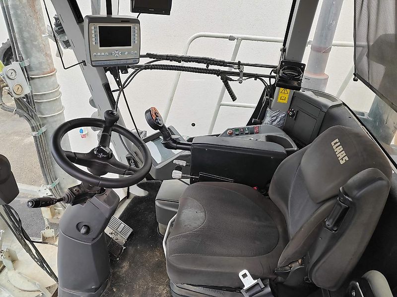 Claas CLAAS XERION 3800 SADDLE TRAC