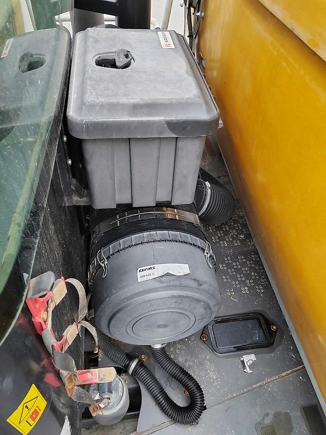 Claas CLAAS XERION 3800 SADDLE TRAC