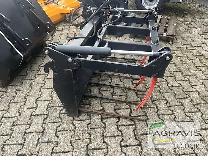 Giant DUNG- UND SILAGEZANG