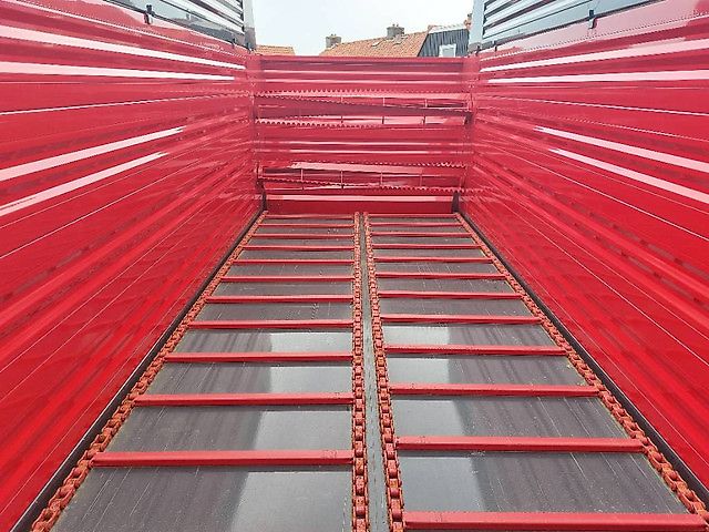 Schuitemaker Rapide 75V Opraapdoseerwagen