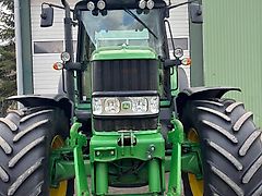 John Deere 6630