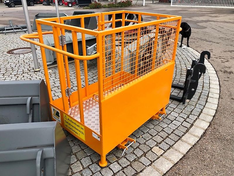 Bressel und Lade Arbeitsplattform H70