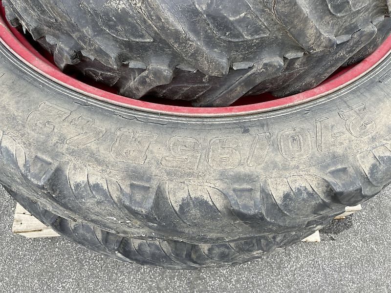 Taurus 270/95 R42 / 11.2R24