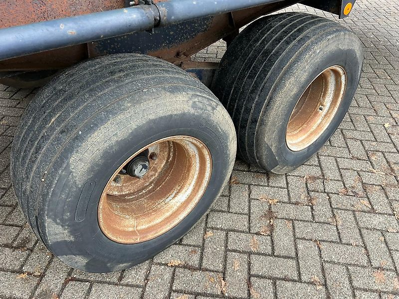 Deutz-Fahr FE 6.37 opraapwagen