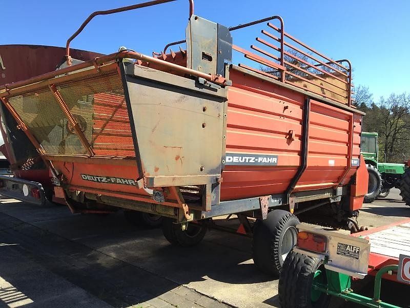 Deutz-Fahr E 327