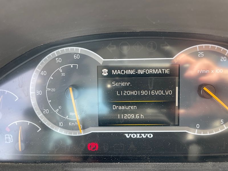 Volvo L120H Co-pilot + CDC + Lock-up