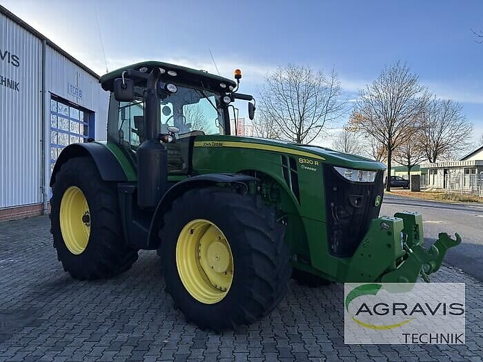 John Deere 8320 R