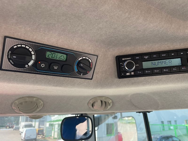 Massey Ferguson 5S.145 Dyna-6 Exclusive