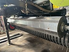 Claas Variant 380 RC