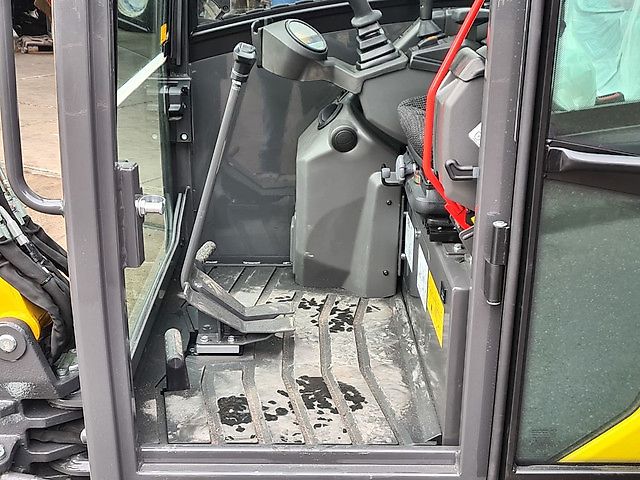 New Holland E22D MINIGRAAFMACHINE STAGE-V