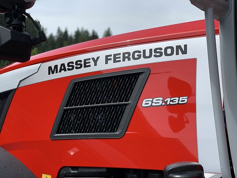 Massey Ferguson MF 6S.135 Dyna-6 Efficient